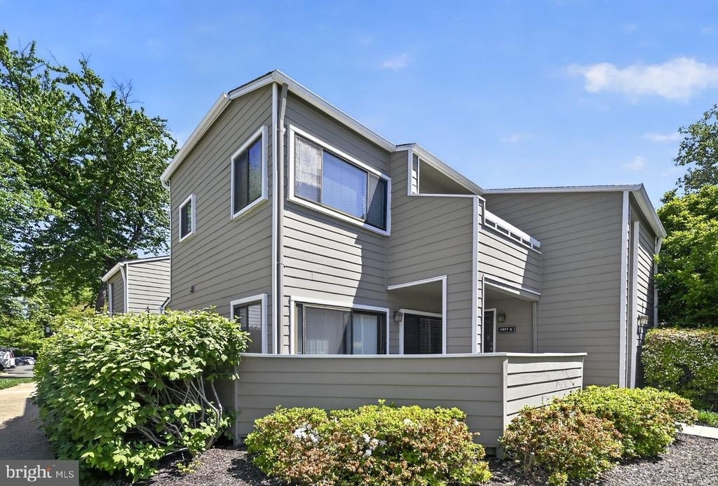 1957 Villaridge Drive - Photo 15