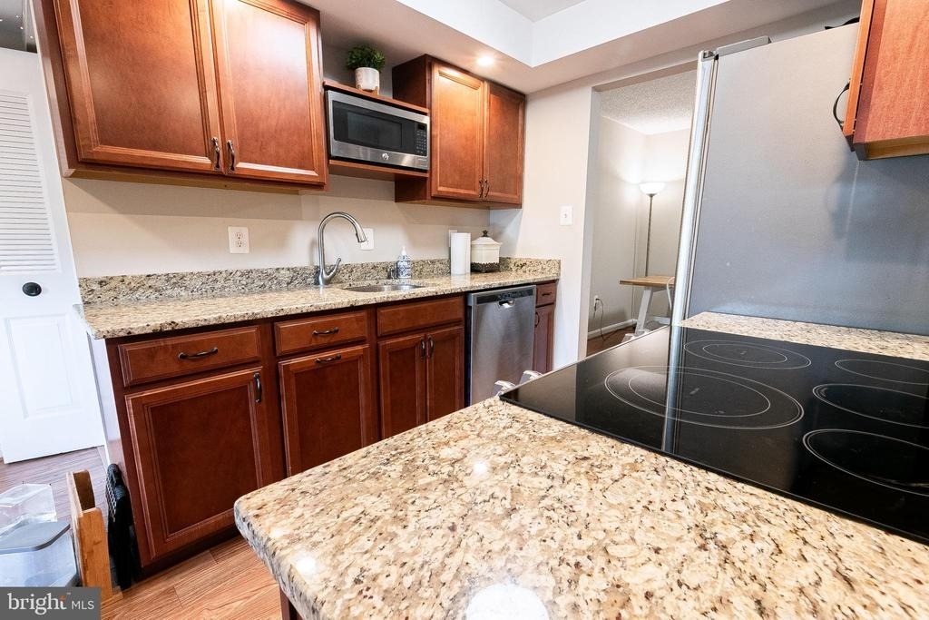 10208 Bushman Drive - Photo 9