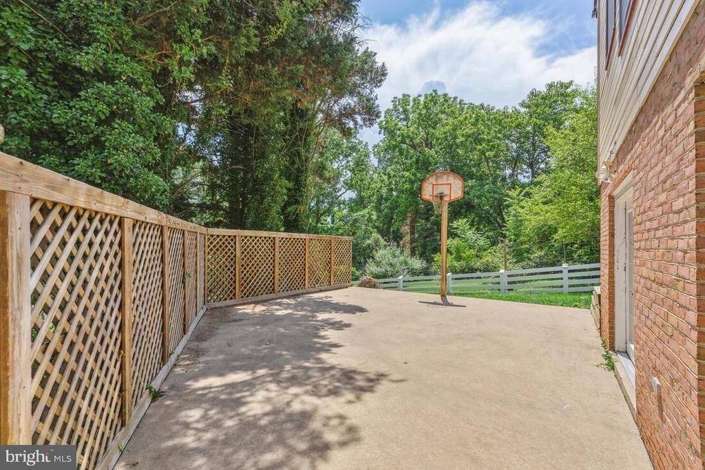 72 Erin Drive - Photo 22