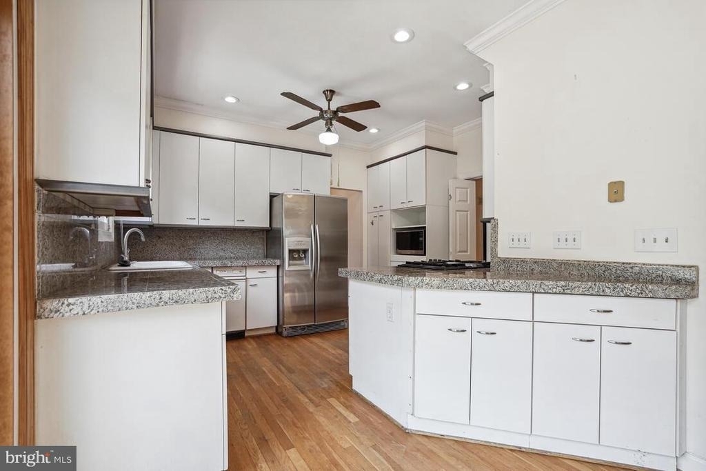 72 Erin Drive - Photo 6