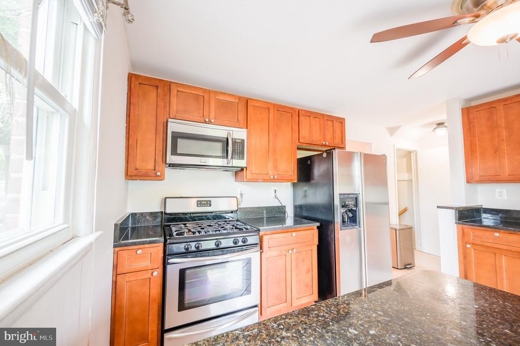 21 W Taylor Run Parkway W - Photo 12