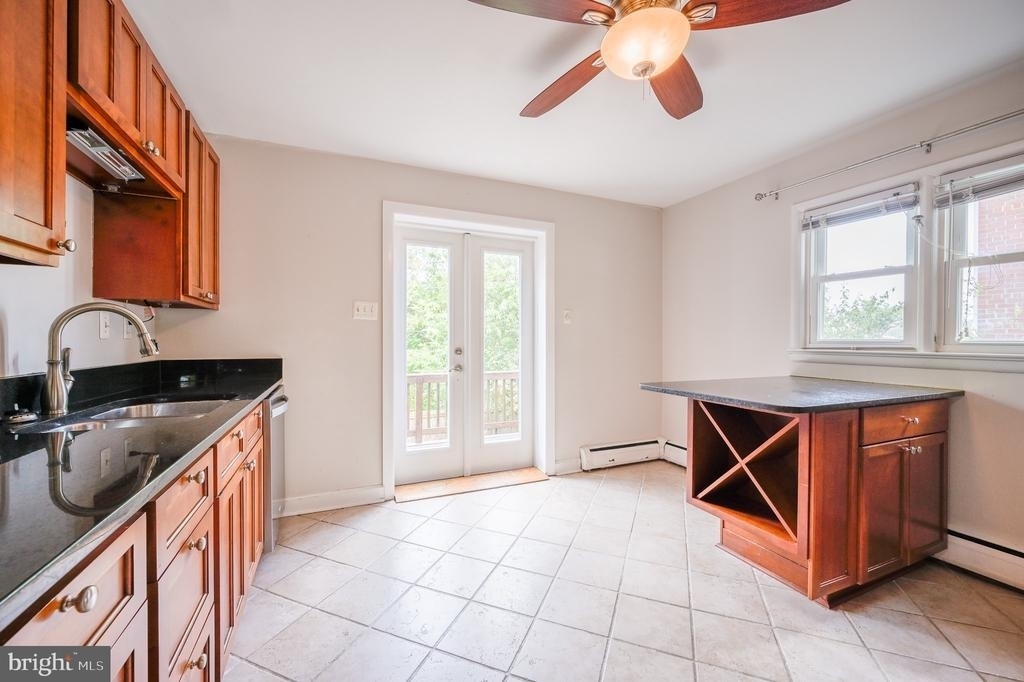 21 W Taylor Run Parkway W - Photo 11