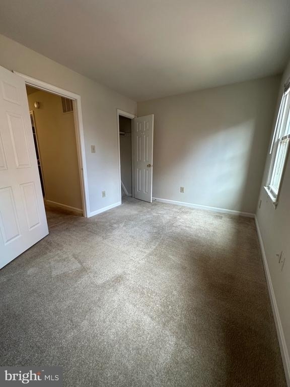 529 Colecroft Court - Photo 13