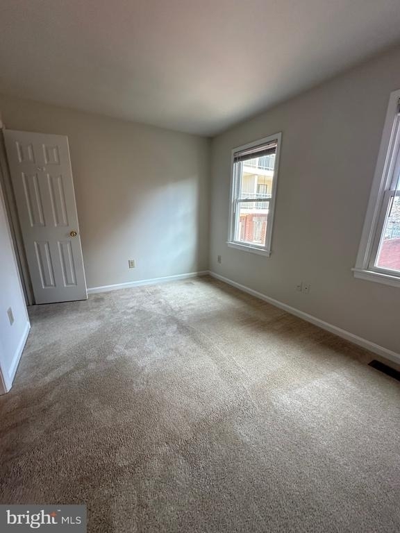529 Colecroft Court - Photo 12