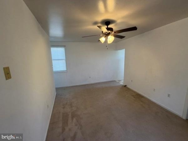118 1/2 Broadway - Photo 2