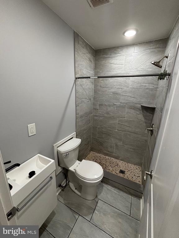 2231 Fernon Street - Photo 15