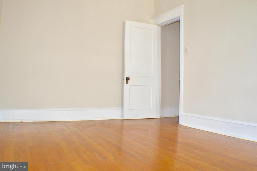 510 W Manheim Street - Photo 6