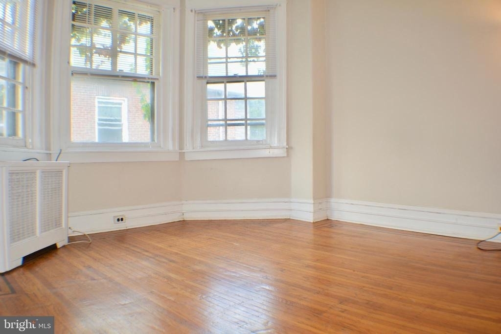 510 W Manheim Street - Photo 2