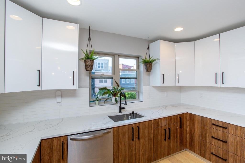 1815 Ingersoll Street - Photo 22
