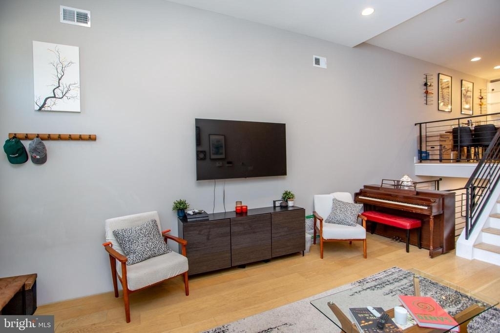 1815 Ingersoll Street - Photo 7