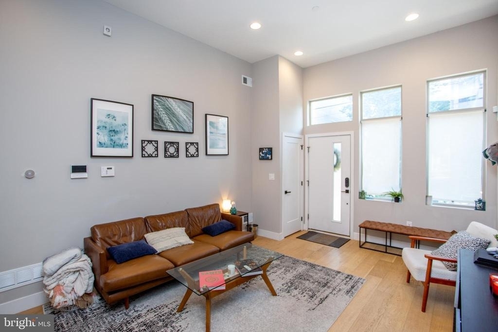 1815 Ingersoll Street - Photo 10