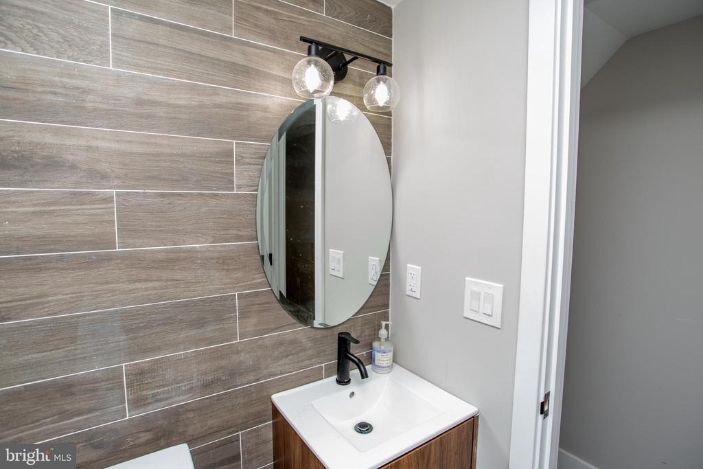 1815 Ingersoll Street - Photo 53