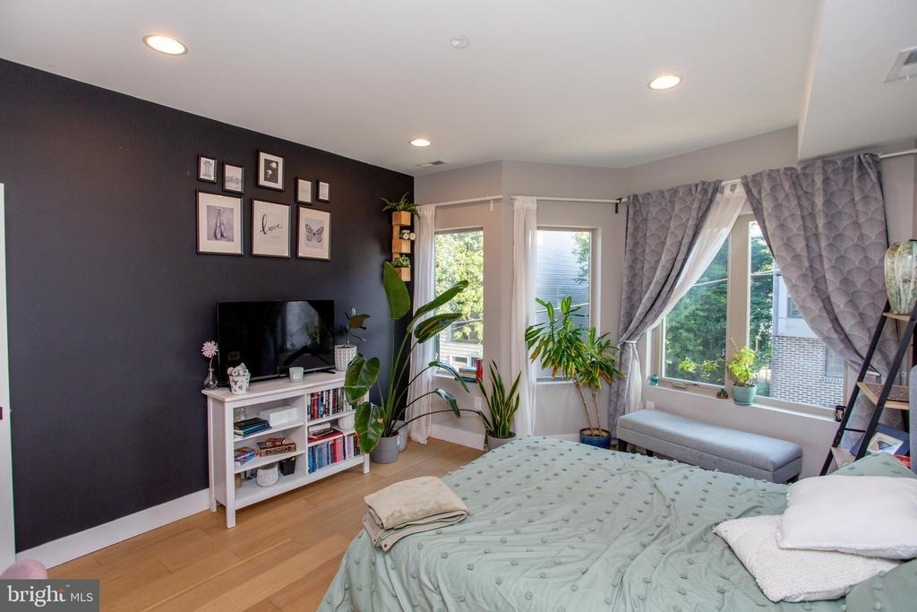 1815 Ingersoll Street - Photo 24
