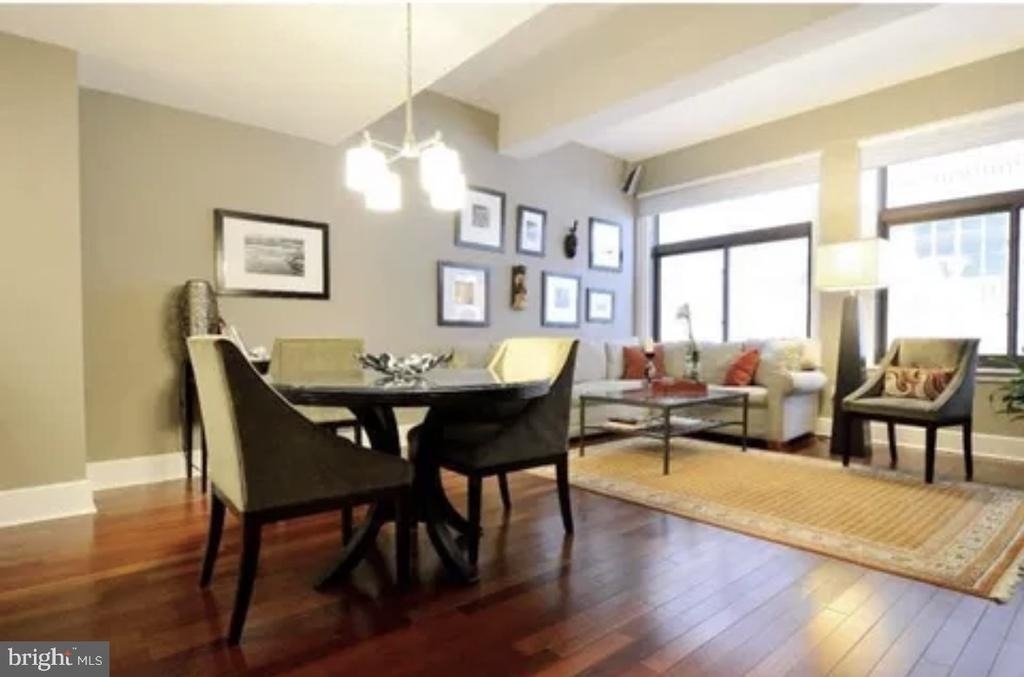 1500 Chestnut Street - Photo 1