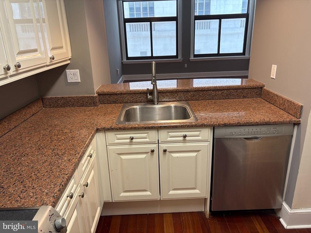 1500 Chestnut Street - Photo 9