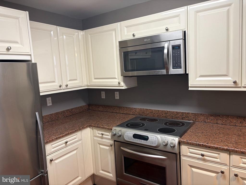 1500 Chestnut Street - Photo 8