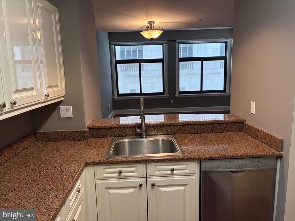 1500 Chestnut Street - Photo 10