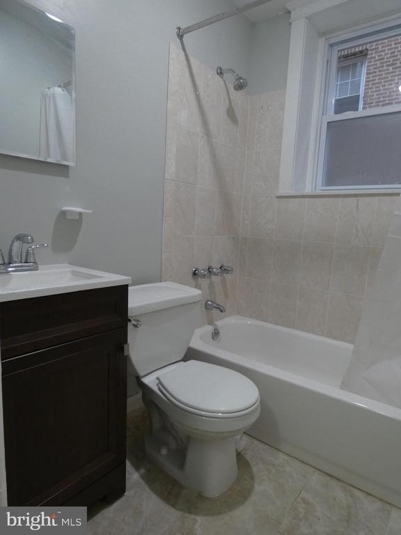 4207 Chester Avenue - Photo 7