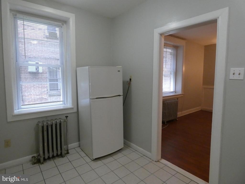 4207 Chester Avenue - Photo 8