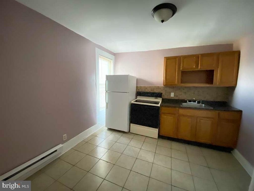 1833 W Rockland Street - Photo 5