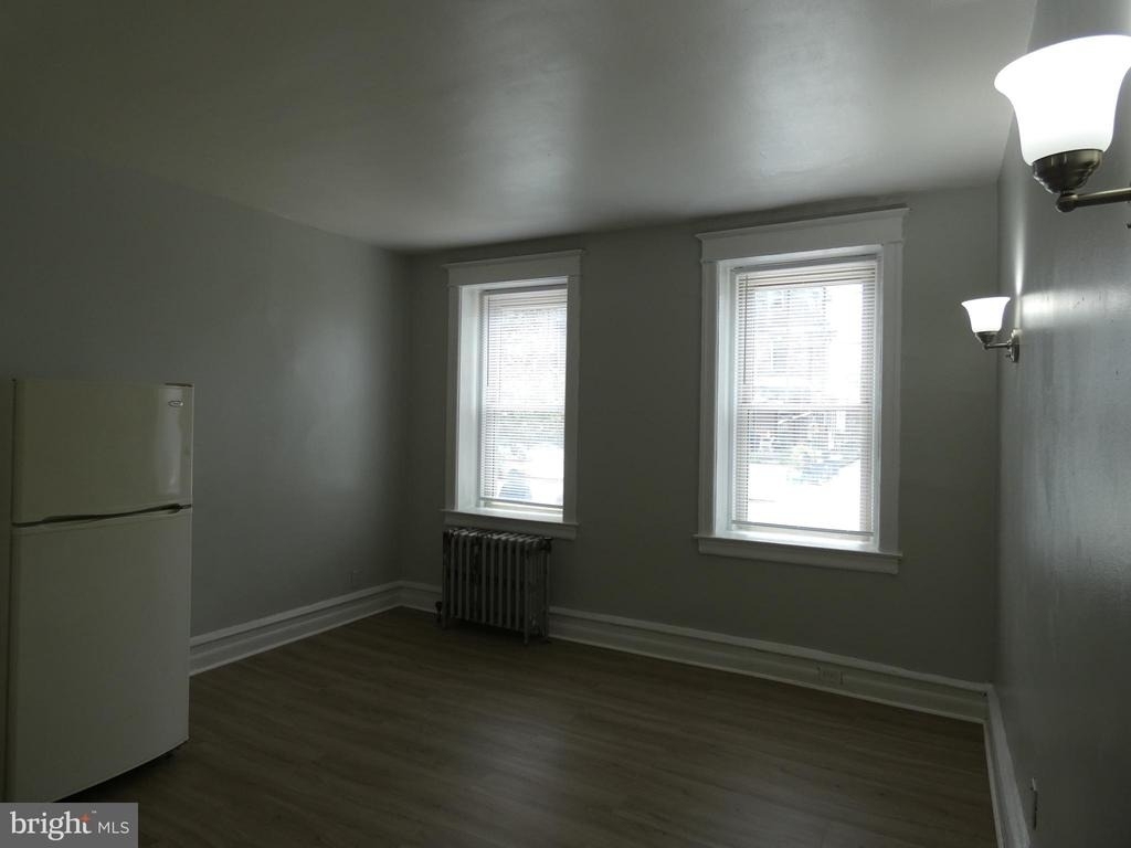 4207 Chester Avenue - Photo 6