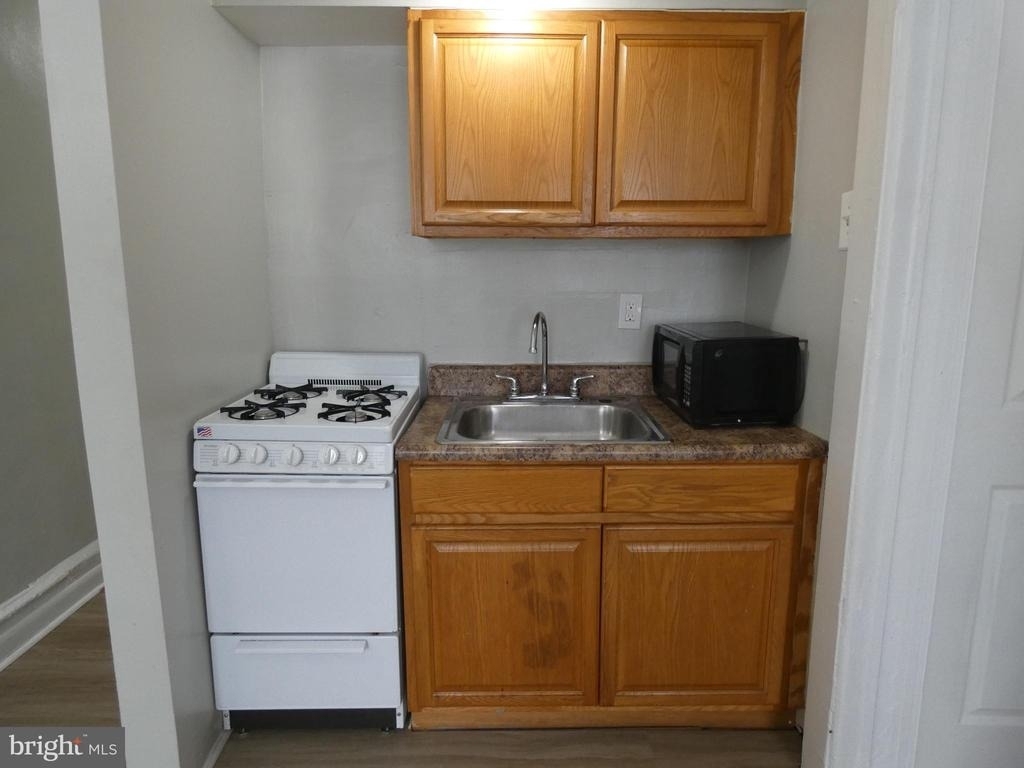 4207 Chester Avenue - Photo 7