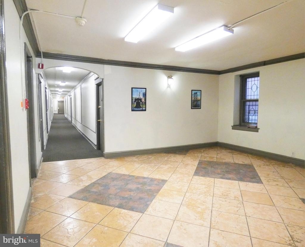 4207 Chester Avenue - Photo 2