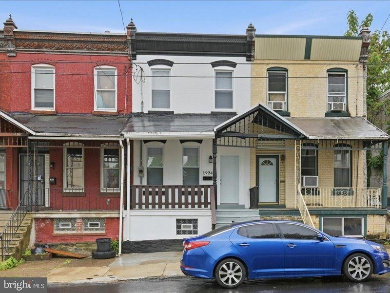 1924 W Westmoreland Street - Photo 0