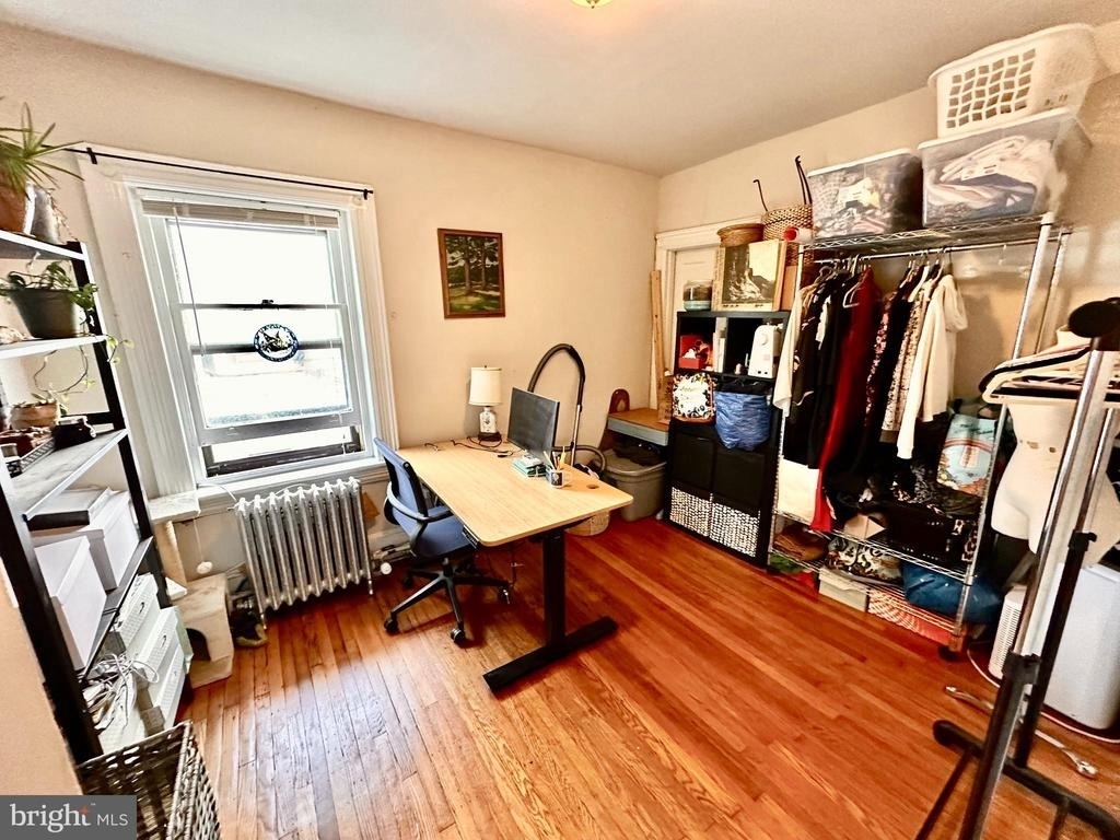 247 W Hansberry Street - Photo 14