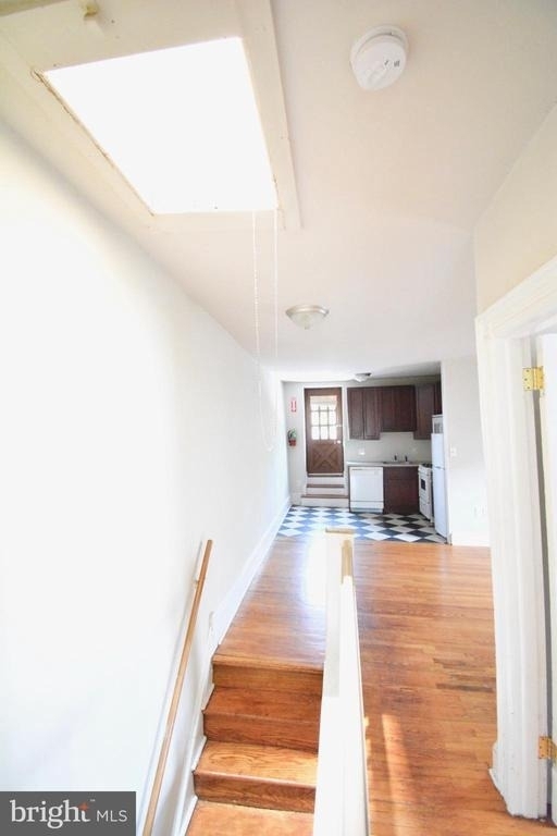 247 W Hansberry Street - Photo 21