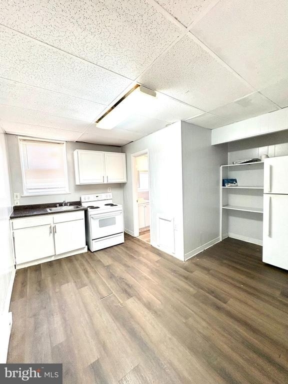 2097 Bridge Street - Photo 5