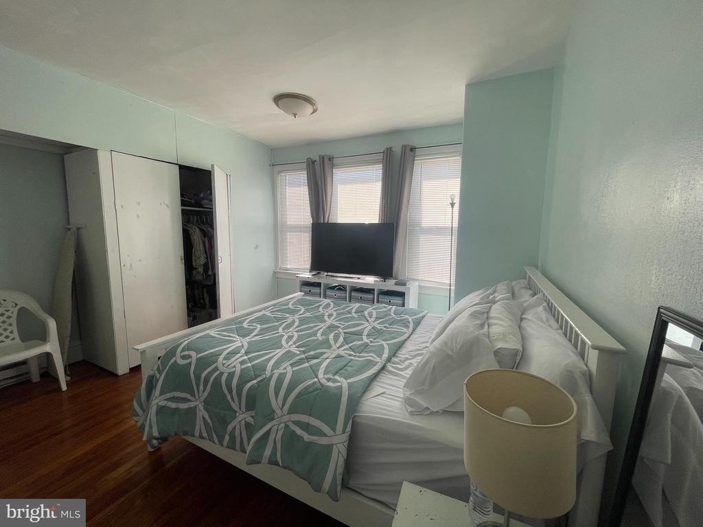 925 E Tioga Street - Photo 15