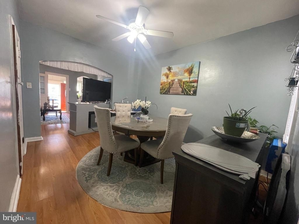 925 E Tioga Street - Photo 6