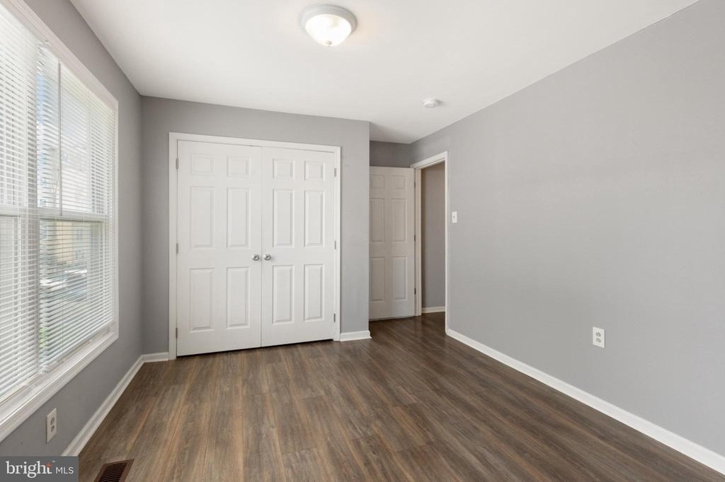 1719 Ridge Avenue - Photo 16