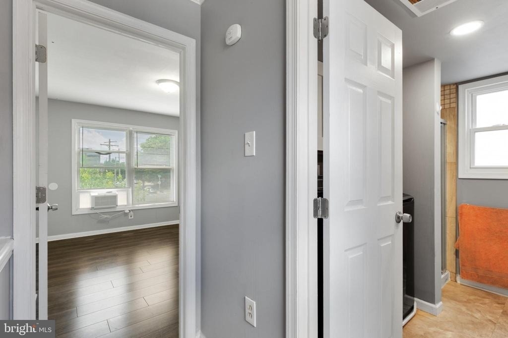1719 Ridge Avenue - Photo 23