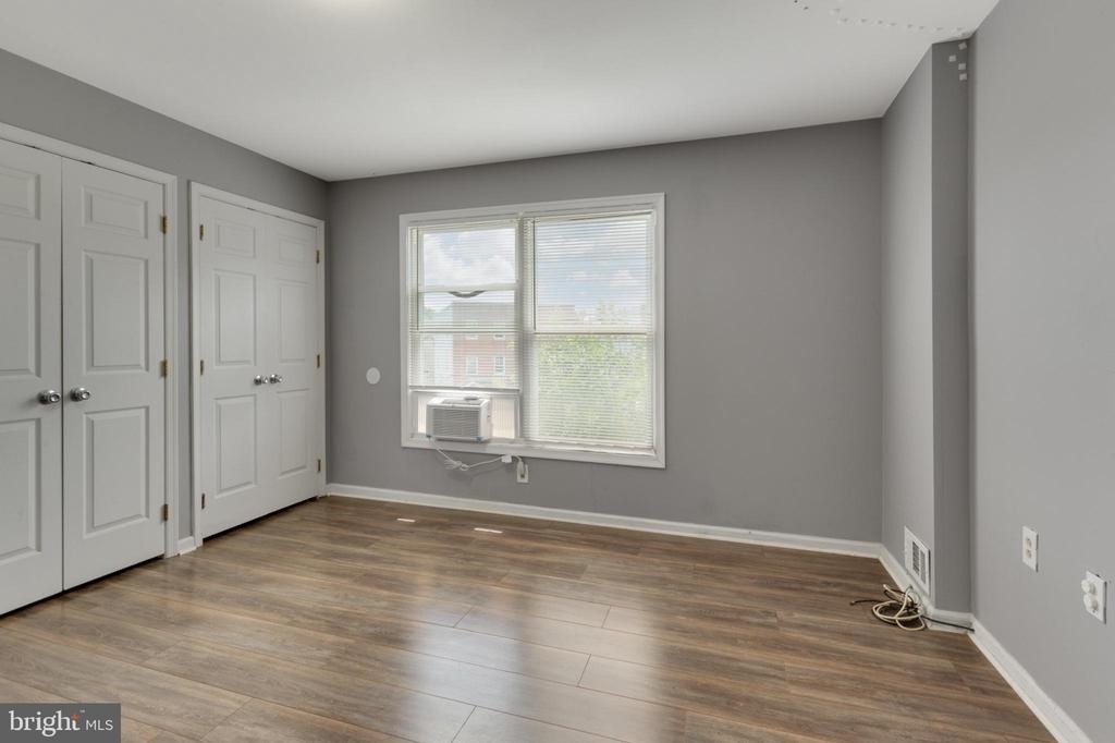 1719 Ridge Avenue - Photo 29