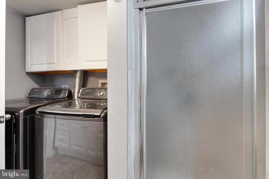 1719 Ridge Avenue - Photo 25