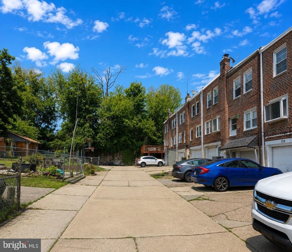 356 Krams Avenue - Photo 38
