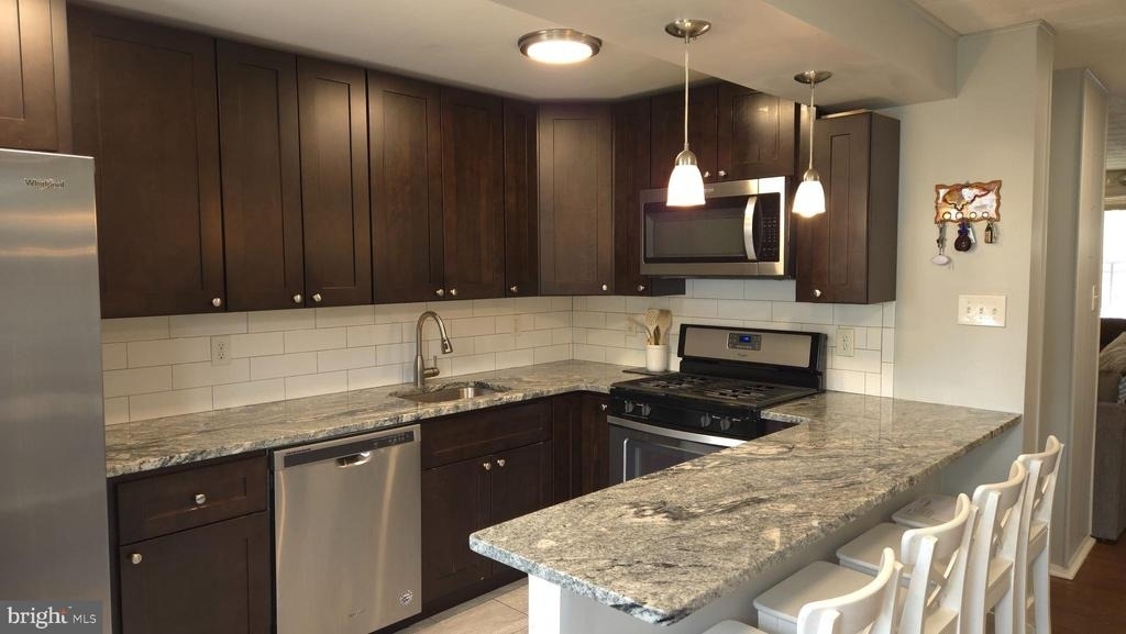 356 Krams Avenue - Photo 0