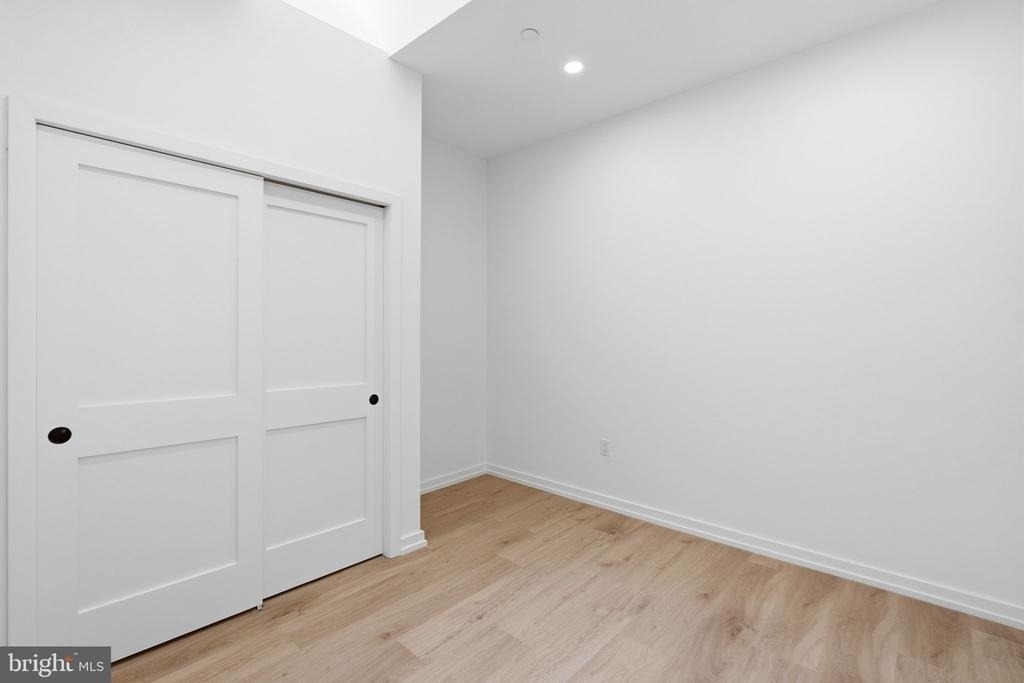 1232 Chancellor Street - Photo 11