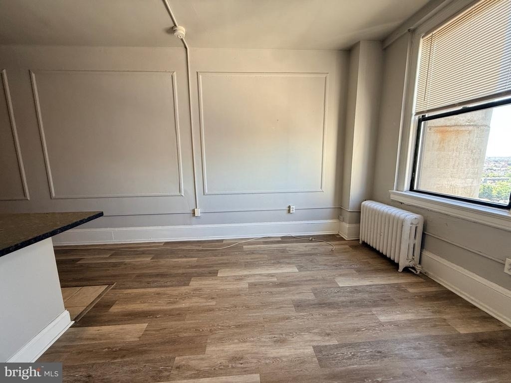 1324 Locust Street - Photo 7