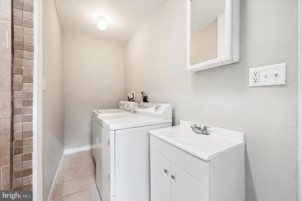 2200 Coral Street - Photo 8