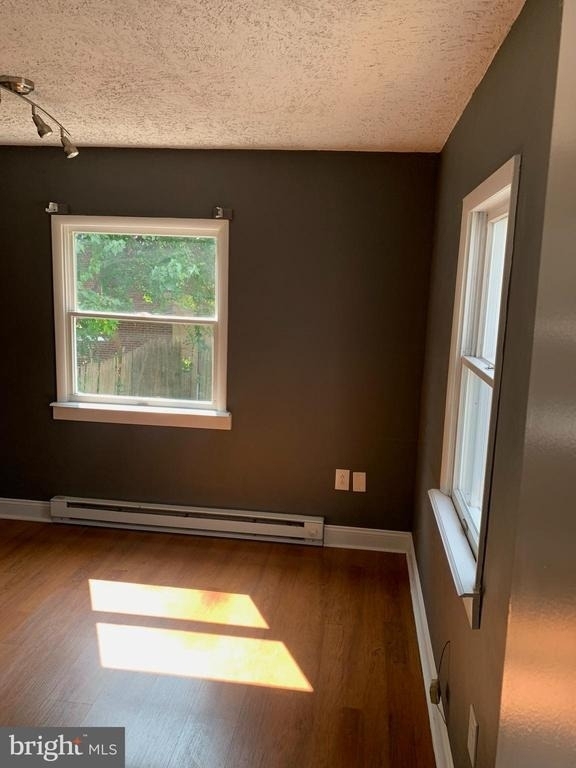 417 Leverington Avenue - Photo 11