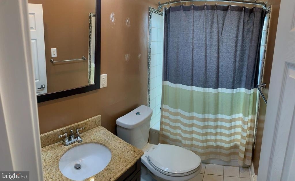 417 Leverington Avenue - Photo 9