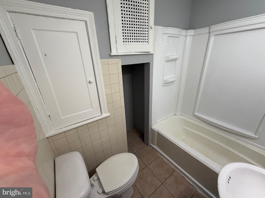 3021 Tyson Avenue - Photo 8