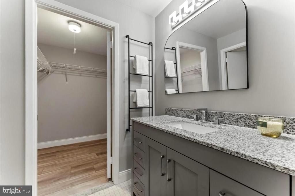 1750 Oakwood Terrace - Photo 15