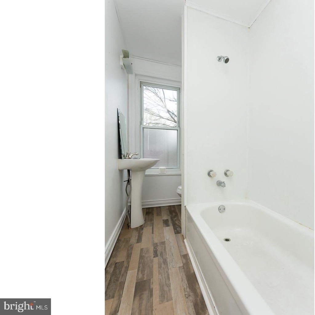 849 Queen Street - Photo 1
