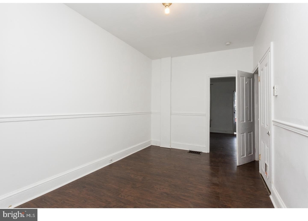 849 Queen Street - Photo 9