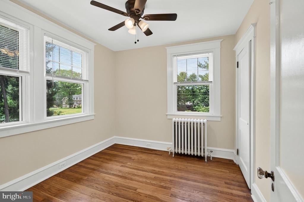 113 S Valley Road - Photo 32