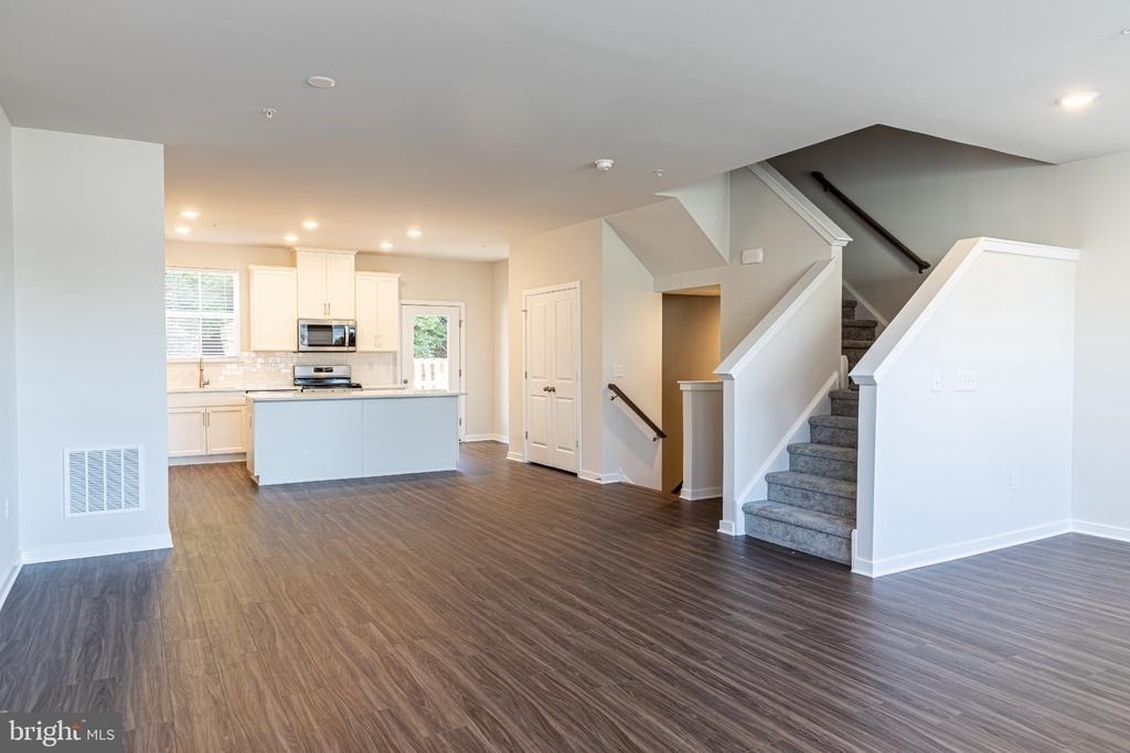 113 Four Leaf Drive - Photo 9